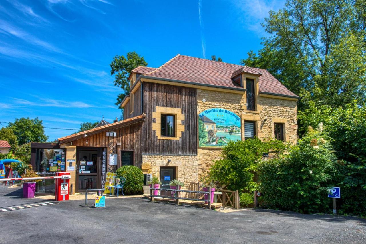 Le Moulin Du Bleufond Hotel Montignac-Lascaux Exterior photo